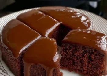 Delicious, Soft & Easy Chocolate Cake Recipe